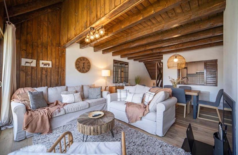 فيلا Casa Catania-Acogedora Casa Con Impresionantes Vistas-Fibra Optica Salardú المظهر الخارجي الصورة