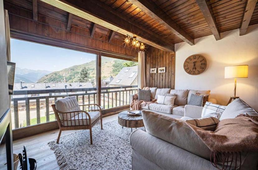 فيلا Casa Catania-Acogedora Casa Con Impresionantes Vistas-Fibra Optica Salardú المظهر الخارجي الصورة